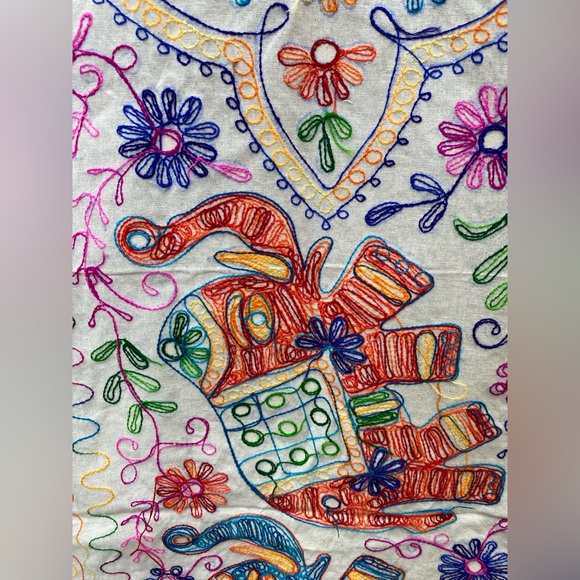 335-You Are Powerful ❤️ Embroidered Elephant Table Runner - Picture 4 of 7